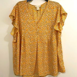 Beautiful yellow top